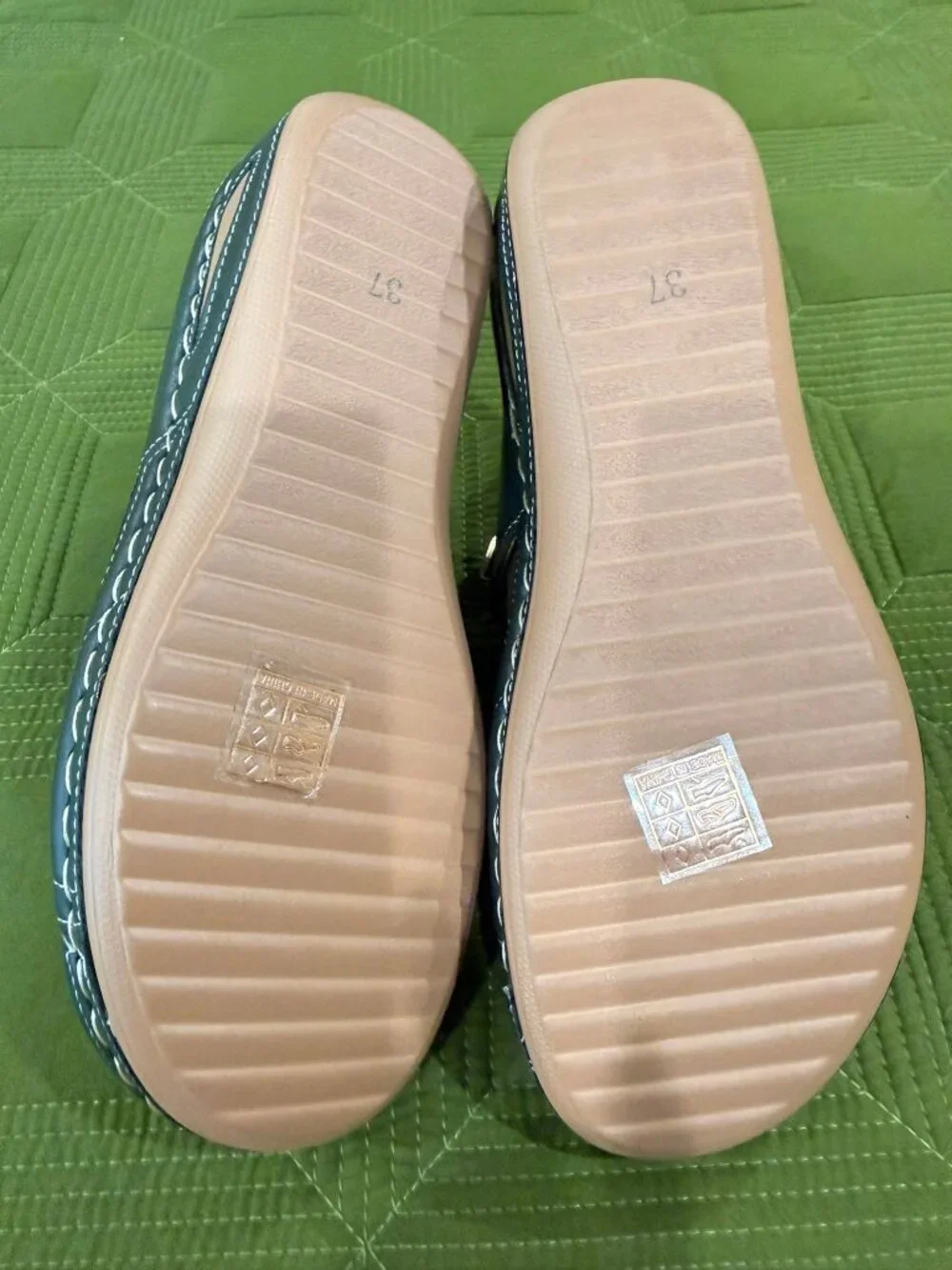 NEW Leather Slide in Sandals